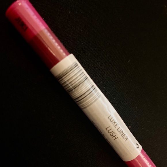 Juvia’s Place - Luxe Lip Liner LUSH - Picture 3 of 3